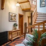 Nyaraló The Old Vicarage Irton